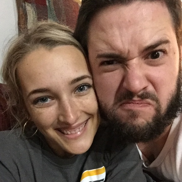 Like this post to “save” my closet! 🥰❤️ - Picture 2 of 8